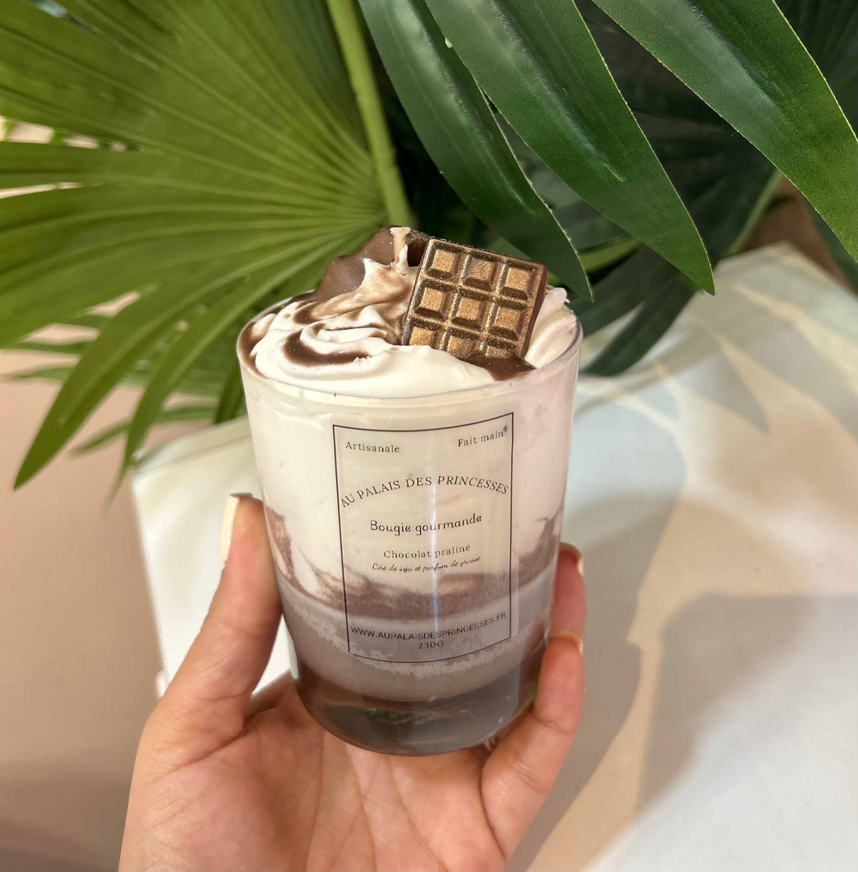 BOUGIE TROMPE L'OEIL CHANTILLY CHOCOLAT PRALINE