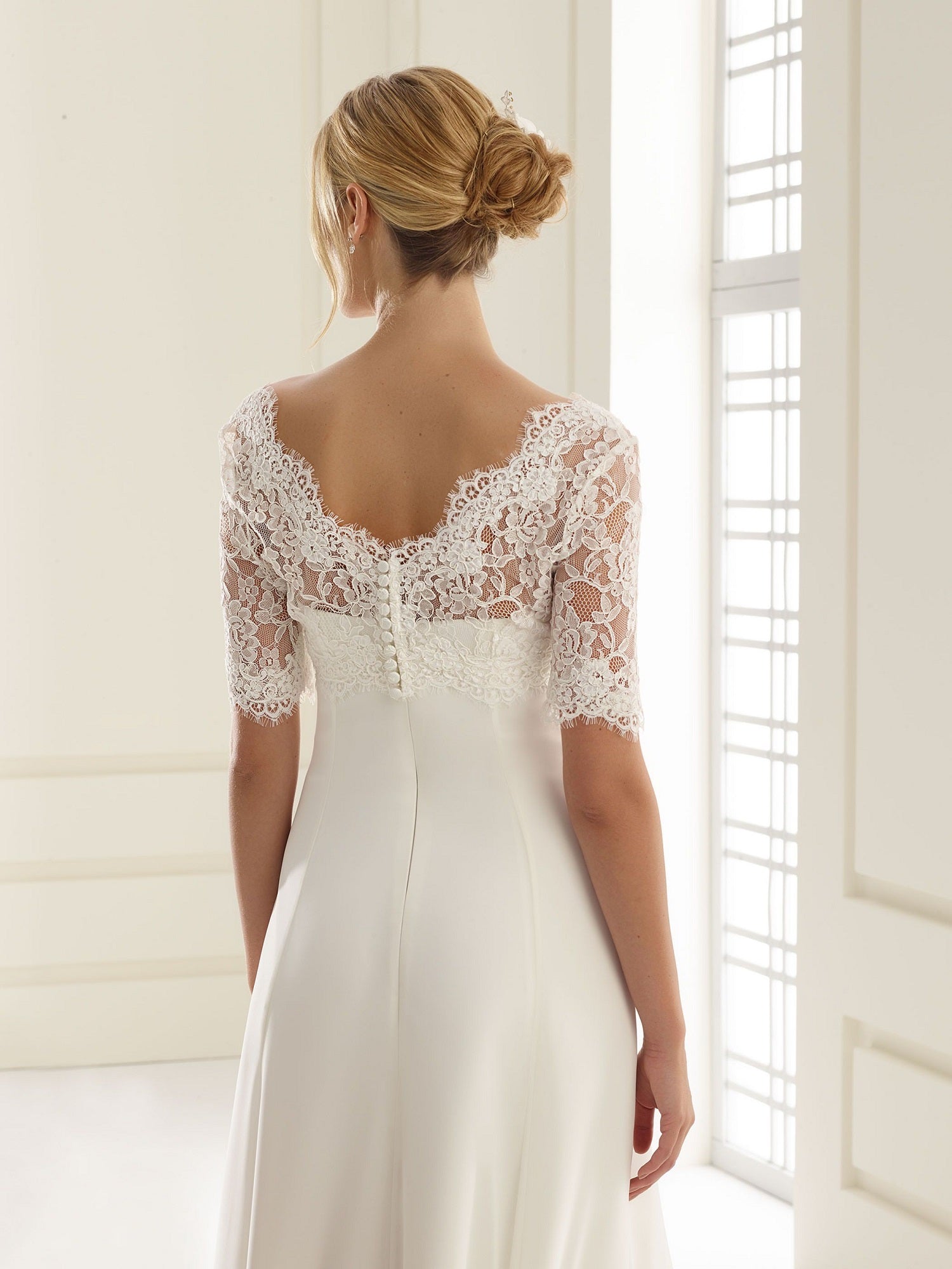 Haut en dentelle E-177