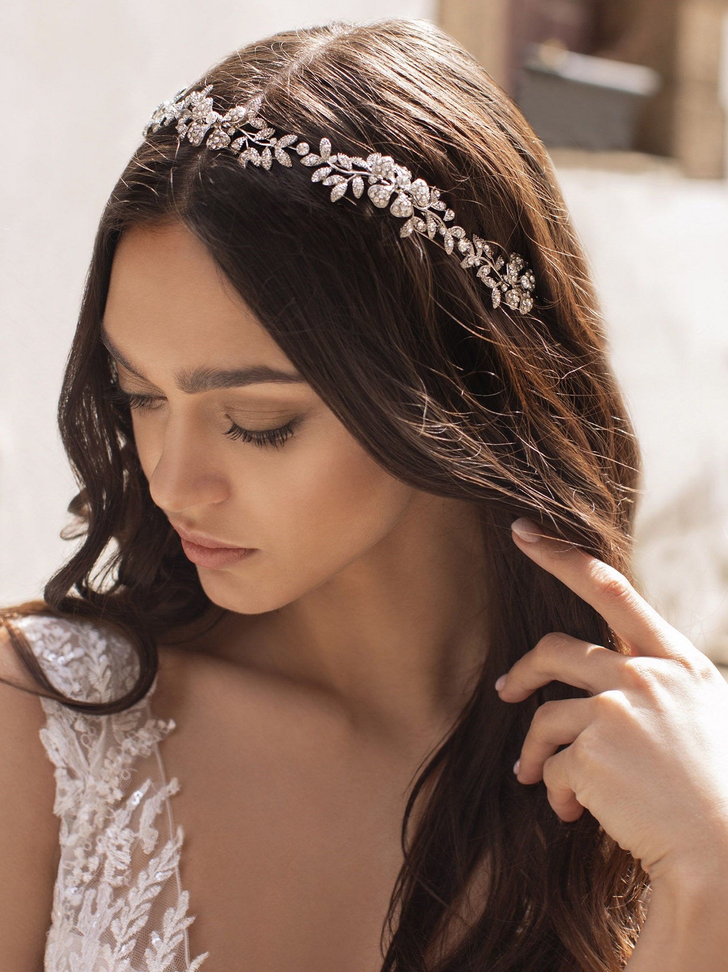 AES TIARA