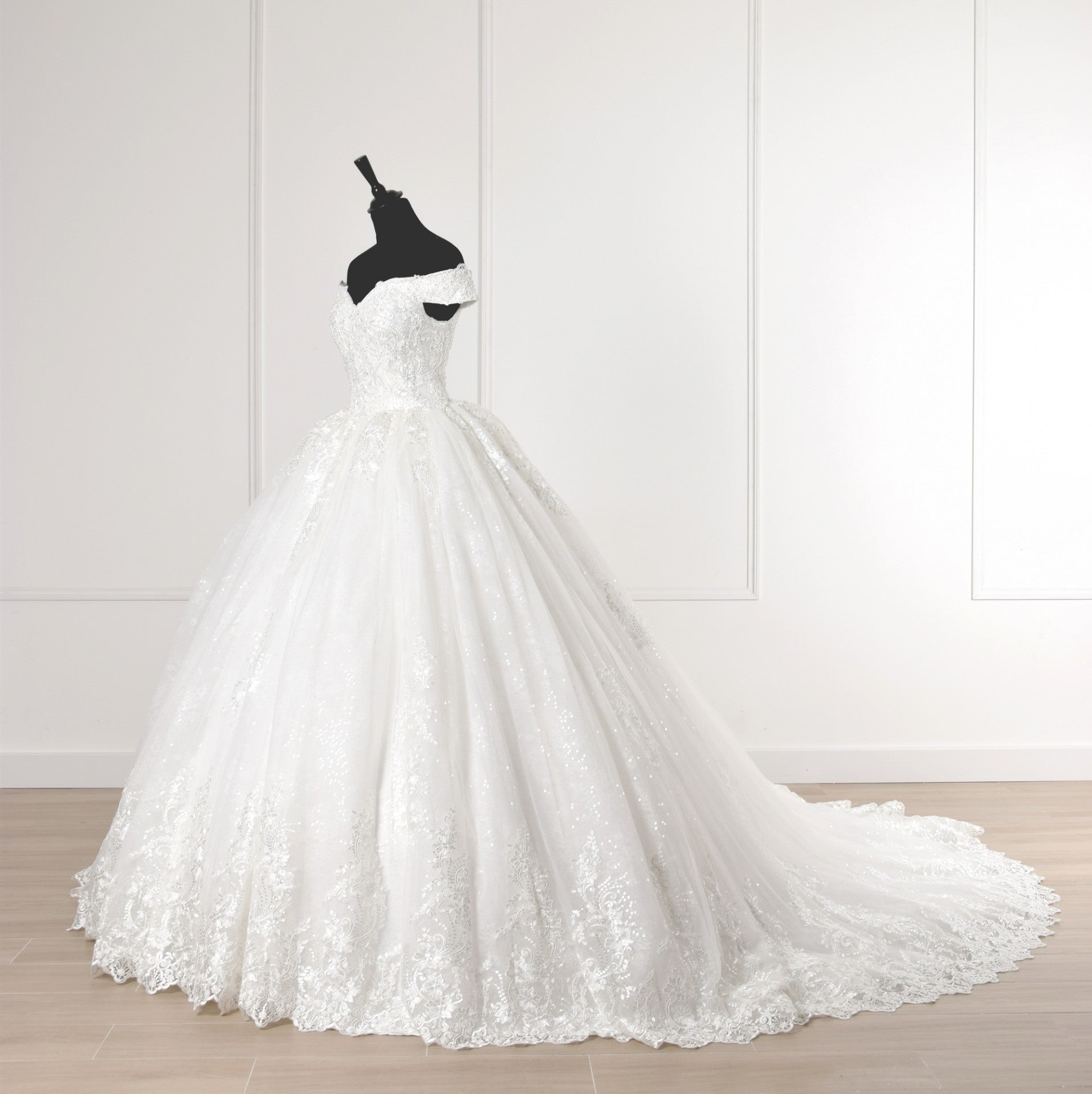 Robe de mariée J2331 taille 40